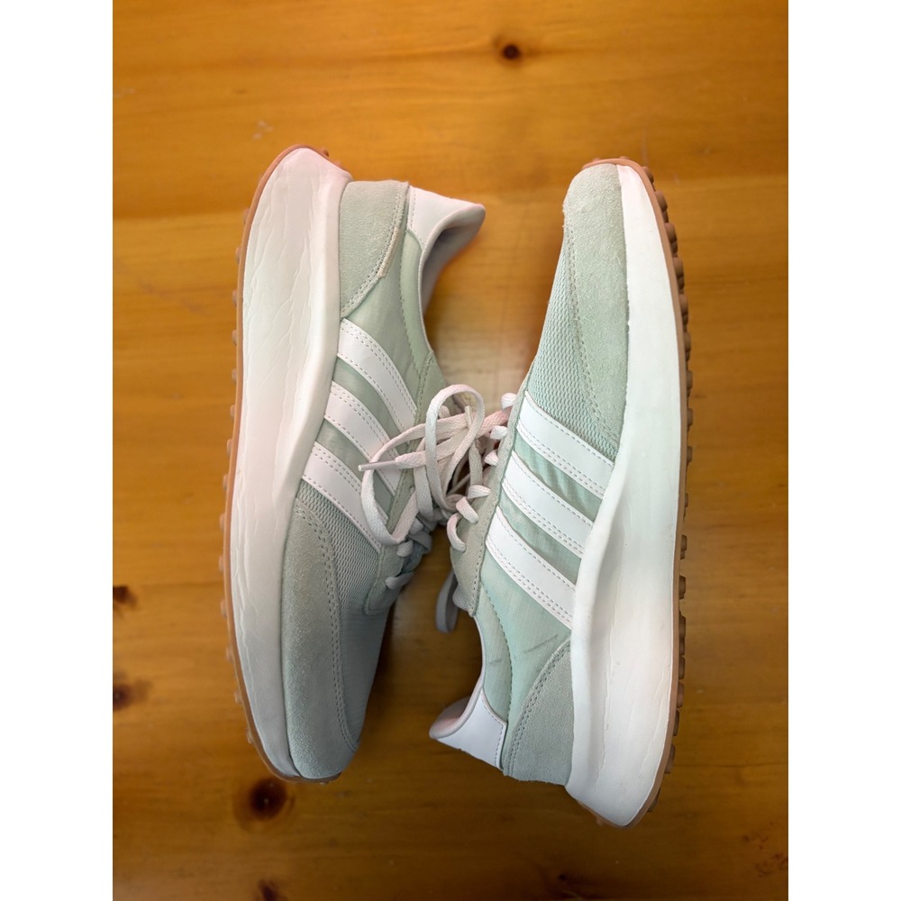 Adidas Run 70s Linen Green Running Shoes Sneakers HQ1973 Womens 10